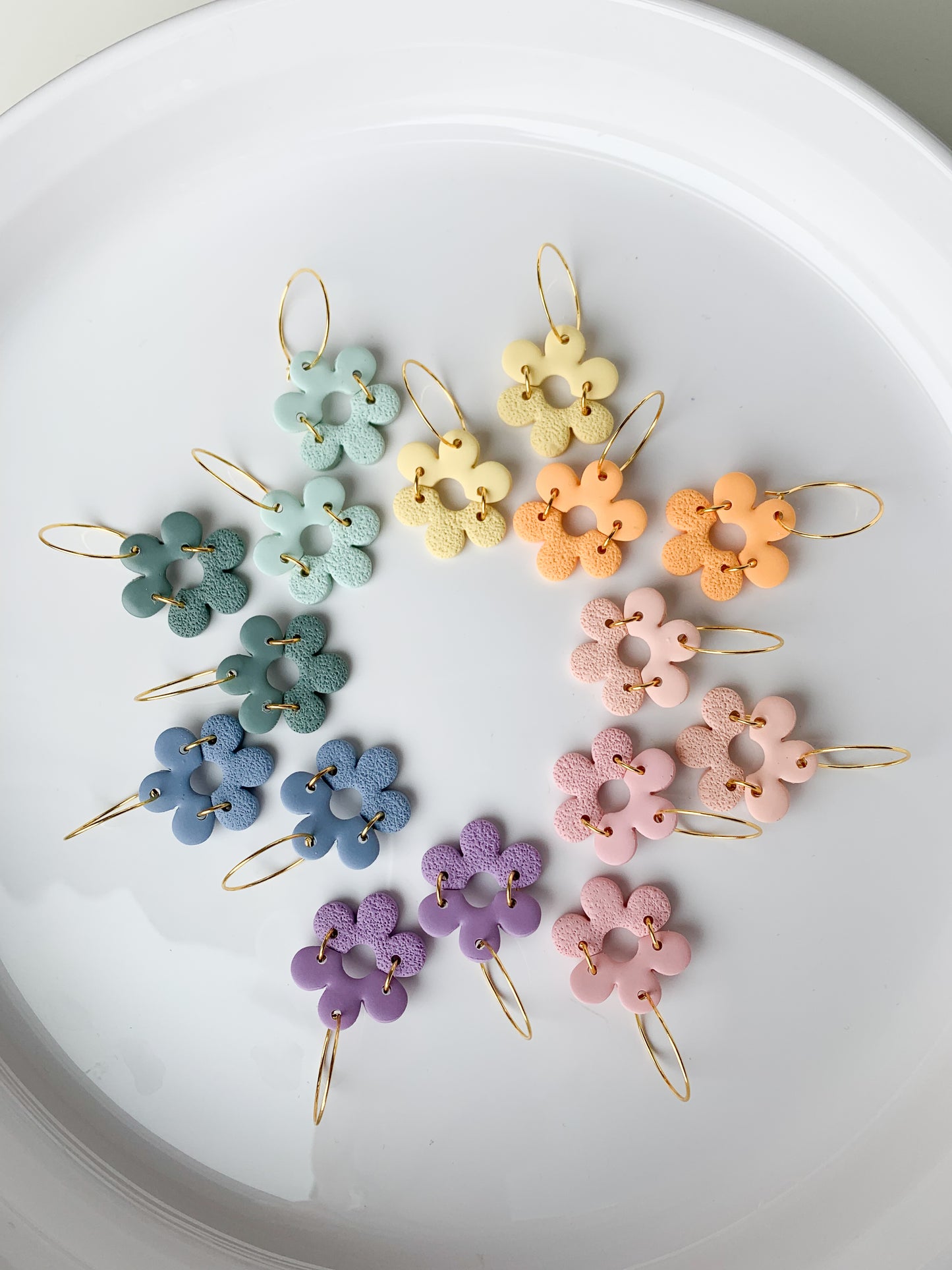Pastel Daisy Texture Hoop Dangles