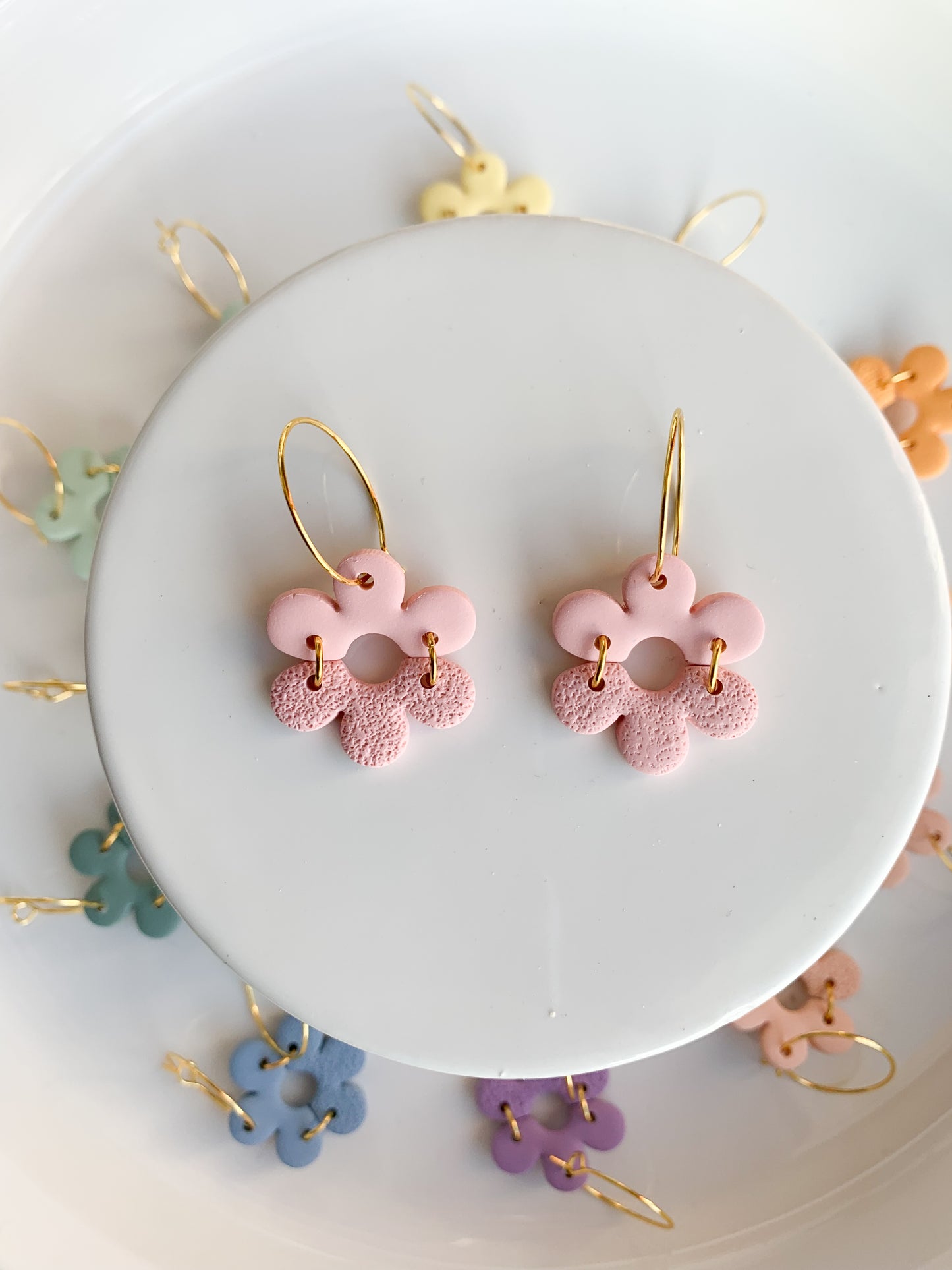 Pastel Daisy Texture Hoop Dangles